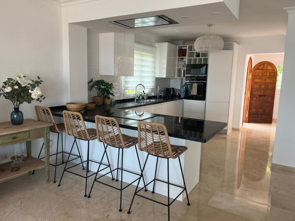 Playa Cristo Amazing Beach Terrace Appartment Эстепона Экстерьер фото